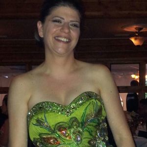 Meet your Posher, Laura